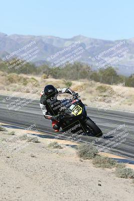 media/Dec-04-2025-Racers Edge (Thu) [[5ebc9f124d]]/3-B Group/3-Session 2 (Turn 7 Inside)/